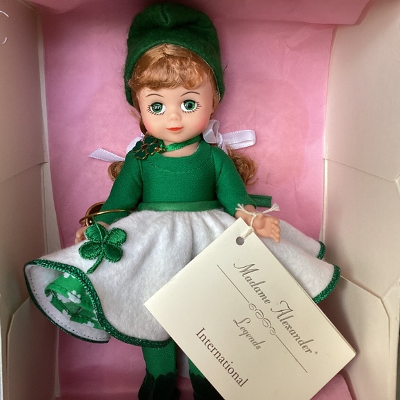 Madame Alexander Ireland Doll #17028. Discontinued & Collectable
